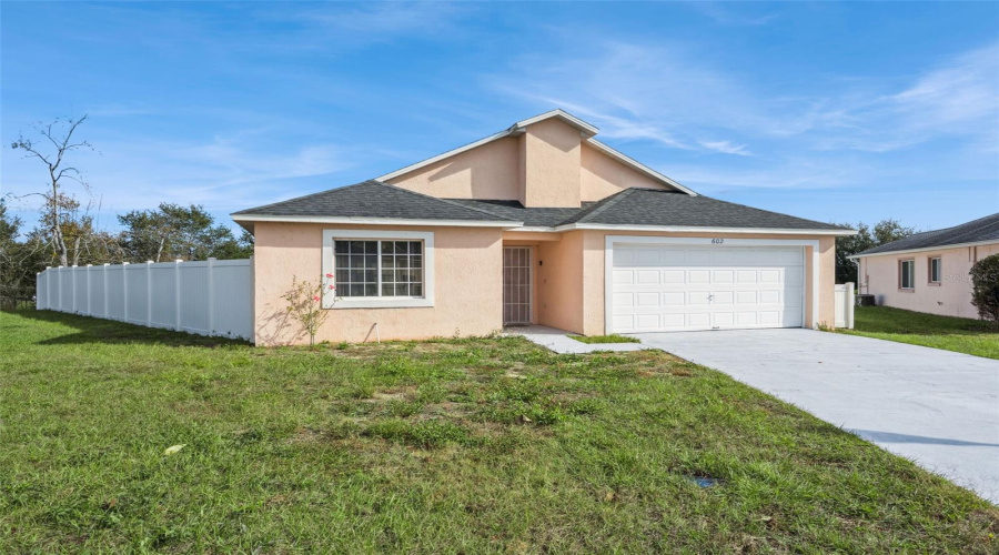 DAVENPORT, Florida 33897, 4 Bedrooms Bedrooms, ,2 BathroomsBathrooms,Residential,For Sale,HILLCREST,0,MFRO6365013