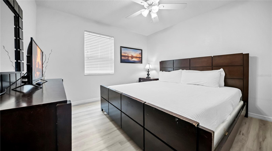 KISSIMMEE, Florida 34746, 8 Bedrooms Bedrooms, ,5 BathroomsBathrooms,Residential,For Sale,BLUE DIAMOND,0,MFRO6367485