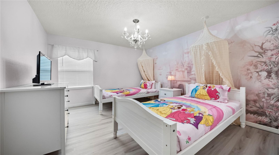 KISSIMMEE, Florida 34746, 8 Bedrooms Bedrooms, ,5 BathroomsBathrooms,Residential,For Sale,BLUE DIAMOND,0,MFRO6367485