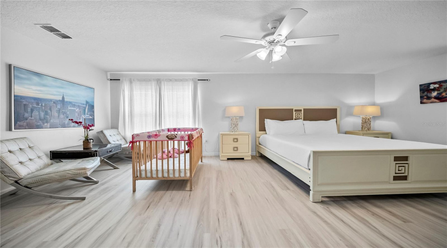 KISSIMMEE, Florida 34746, 8 Bedrooms Bedrooms, ,5 BathroomsBathrooms,Residential,For Sale,BLUE DIAMOND,0,MFRO6367485