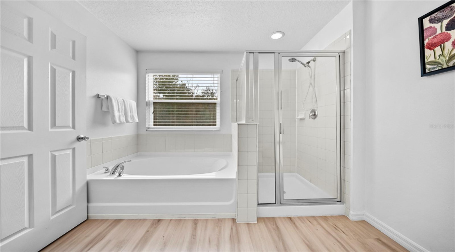 KISSIMMEE, Florida 34746, 8 Bedrooms Bedrooms, ,5 BathroomsBathrooms,Residential,For Sale,BLUE DIAMOND,0,MFRO6367485