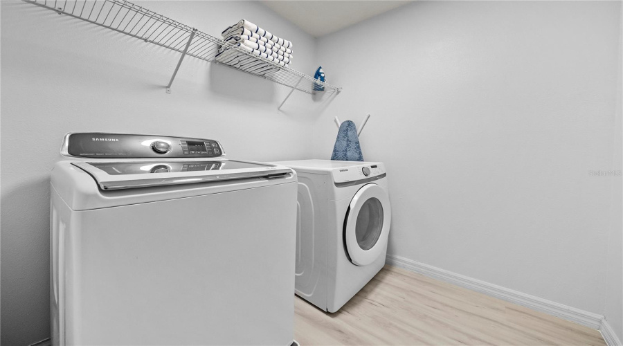 KISSIMMEE, Florida 34746, 8 Bedrooms Bedrooms, ,5 BathroomsBathrooms,Residential,For Sale,BLUE DIAMOND,0,MFRO6367485