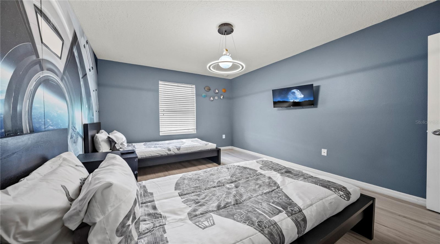 KISSIMMEE, Florida 34746, 8 Bedrooms Bedrooms, ,5 BathroomsBathrooms,Residential,For Sale,BLUE DIAMOND,0,MFRO6367485