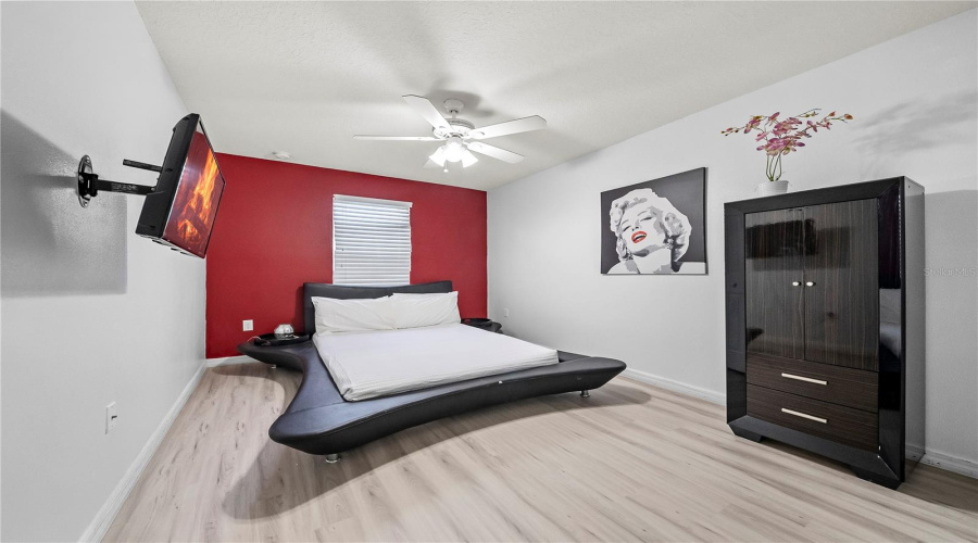 KISSIMMEE, Florida 34746, 8 Bedrooms Bedrooms, ,5 BathroomsBathrooms,Residential,For Sale,BLUE DIAMOND,0,MFRO6367485