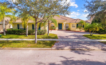 KISSIMMEE, Florida 34746, 4 Bedrooms Bedrooms, ,3 BathroomsBathrooms,Residential,For Sale,GOLDEN FEATHER,0,MFRS5140570