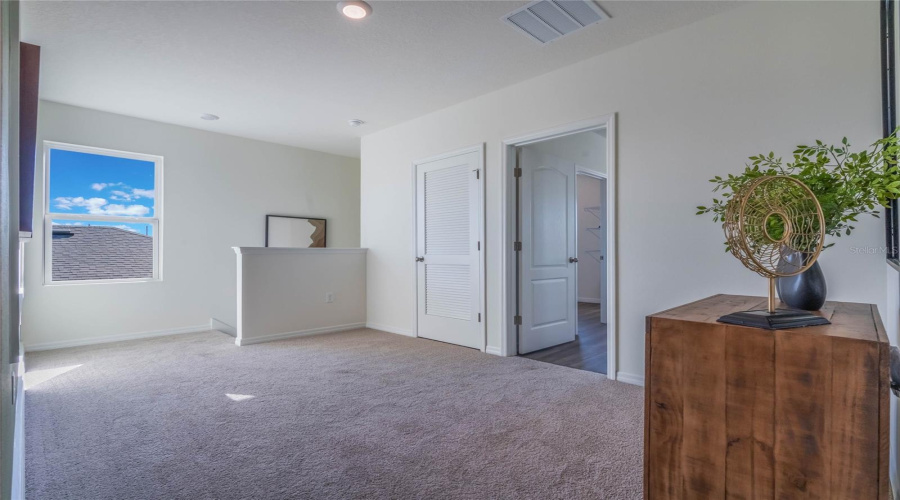 DAVENPORT, Florida 33896, 5 Bedrooms Bedrooms, ,3 BathroomsBathrooms,Residential,For Sale,OAKS RIVER,0,MFRO6369022