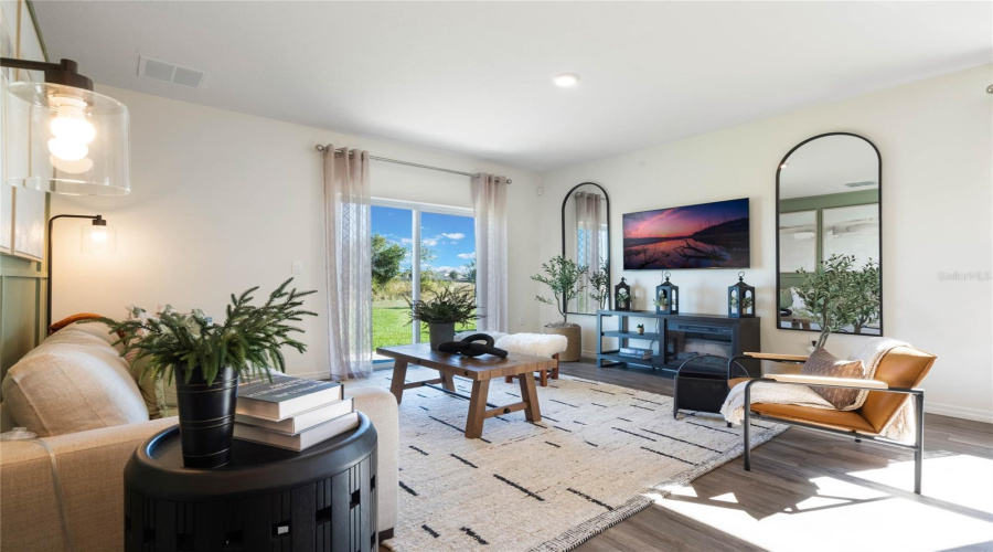 DAVENPORT, Florida 33896, 5 Bedrooms Bedrooms, ,3 BathroomsBathrooms,Residential,For Sale,OAKS RIVER,0,MFRO6369022