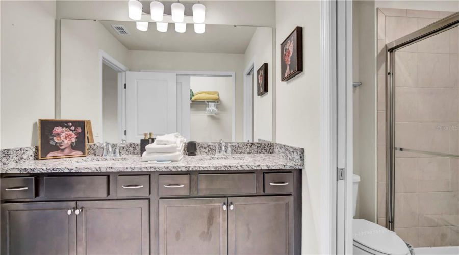 DAVENPORT, Florida 33897, 5 Bedrooms Bedrooms, ,4 BathroomsBathrooms,Residential,For Sale,LANA,0,MFRO6369068