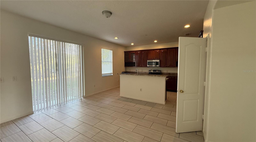 KISSIMMEE, Florida 34746, 5 Bedrooms Bedrooms, ,3 BathroomsBathrooms,Residential,For Sale,PHILADELPHIA,0,MFRS5140609