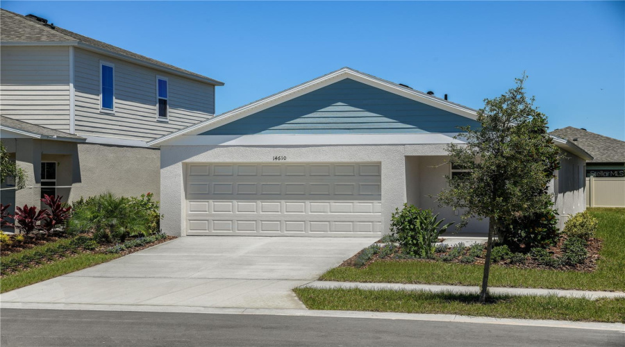 DAVENPORT, Florida 33837, 3 Bedrooms Bedrooms, ,2 BathroomsBathrooms,Residential,For Sale,ROLLING LAKE,0,MFRTB8431594