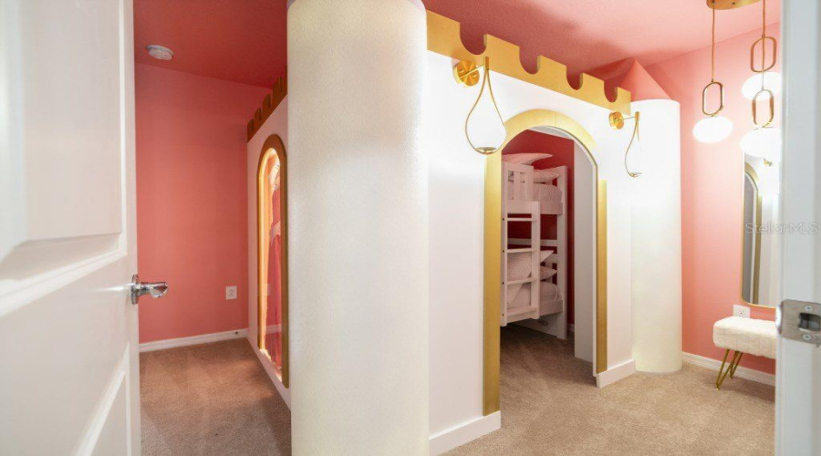 DAVENPORT, Florida 33897, 5 Bedrooms Bedrooms, ,4 BathroomsBathrooms,Residential,For Sale,LANA,0,MFRO6369073