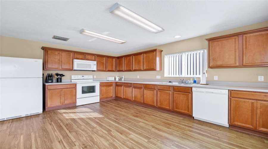 DAVENPORT, Florida 33896, 3 Bedrooms Bedrooms, ,2 BathroomsBathrooms,Residential,For Sale,VERDI,0,MFRO6369167