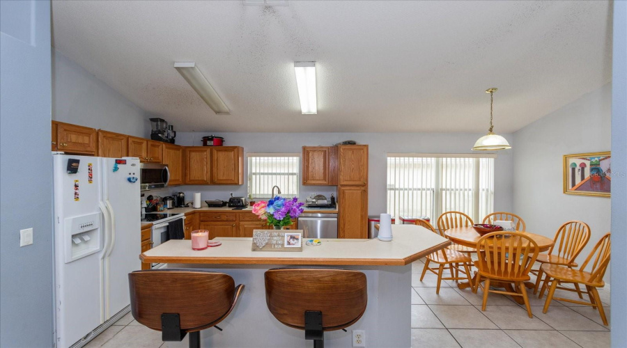 KISSIMMEE, Florida 34747, 5 Bedrooms Bedrooms, ,4 BathroomsBathrooms,Residential,For Sale,LUISENO,0,MFRO6369029