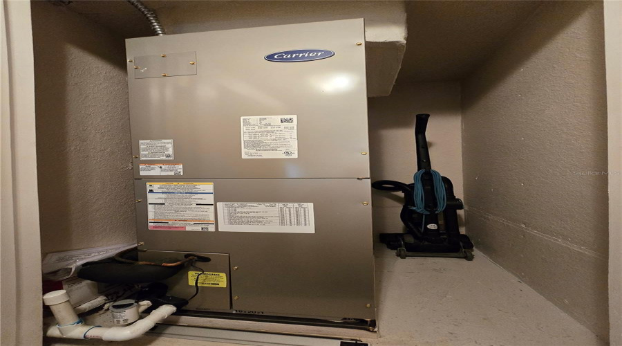 DAVENPORT, Florida 33897, 2 Bedrooms Bedrooms, ,2 BathroomsBathrooms,Residential,For Sale,NEW PROVIDENCE,0,MFRO6367940