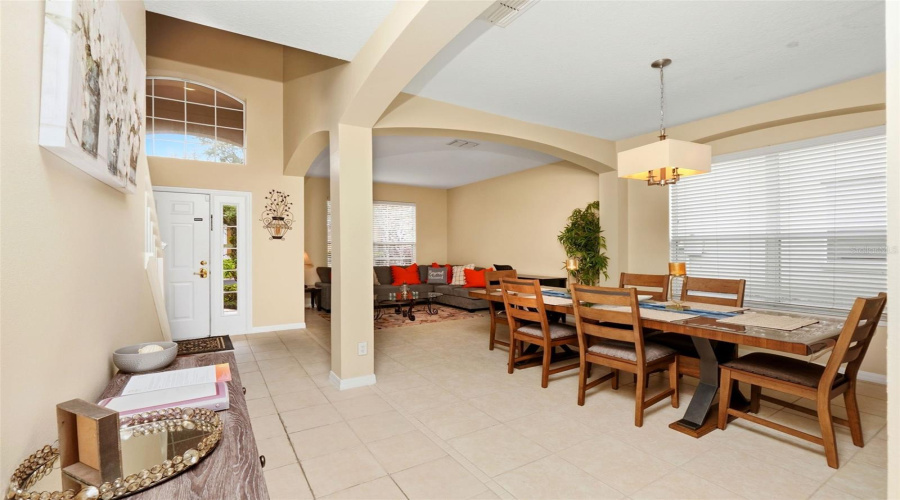 DAVENPORT, Florida 33897, 6 Bedrooms Bedrooms, ,5 BathroomsBathrooms,Residential,For Sale,SEVILLA,0,MFRNS1086832