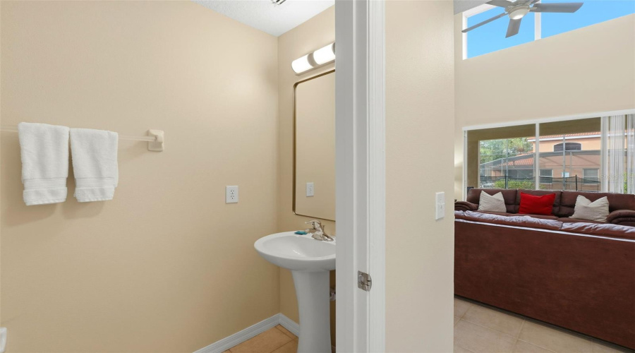 DAVENPORT, Florida 33897, 6 Bedrooms Bedrooms, ,5 BathroomsBathrooms,Residential,For Sale,SEVILLA,0,MFRNS1086832