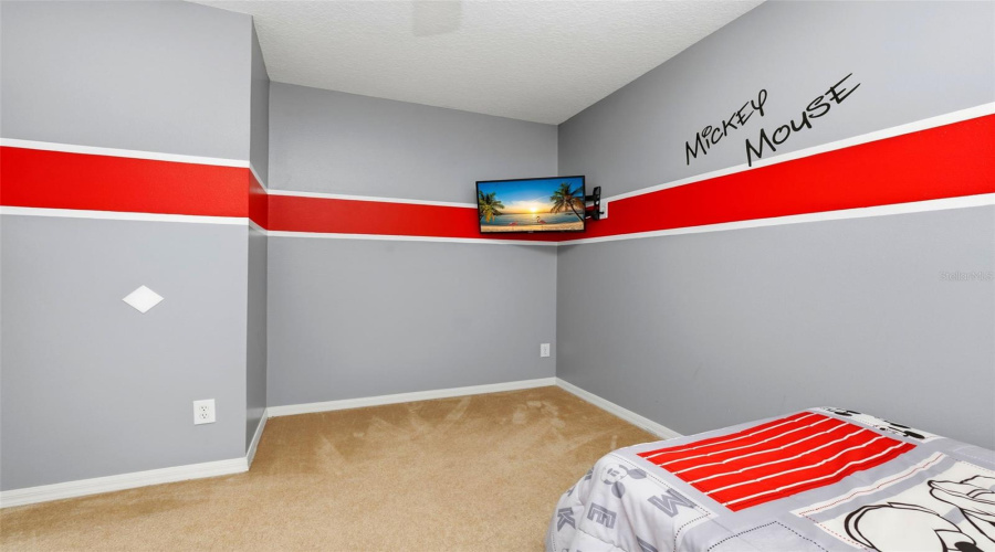 DAVENPORT, Florida 33897, 6 Bedrooms Bedrooms, ,5 BathroomsBathrooms,Residential,For Sale,SEVILLA,0,MFRNS1086832