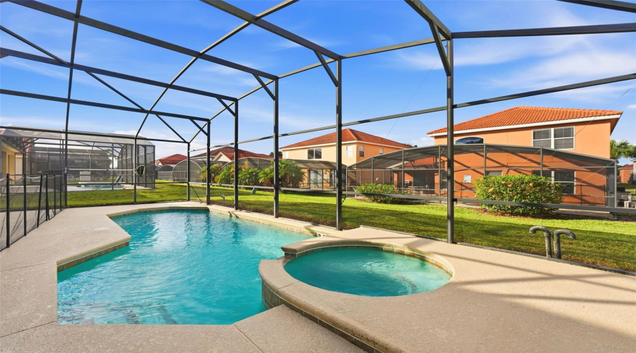 DAVENPORT, Florida 33897, 6 Bedrooms Bedrooms, ,5 BathroomsBathrooms,Residential,For Sale,SEVILLA,0,MFRNS1086832