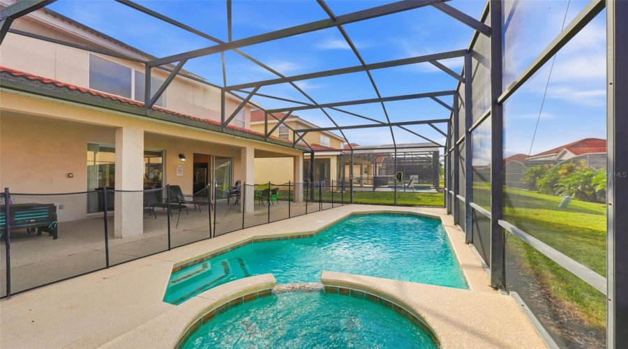 DAVENPORT, Florida 33897, 6 Bedrooms Bedrooms, ,5 BathroomsBathrooms,Residential,For Sale,SEVILLA,0,MFRNS1086832