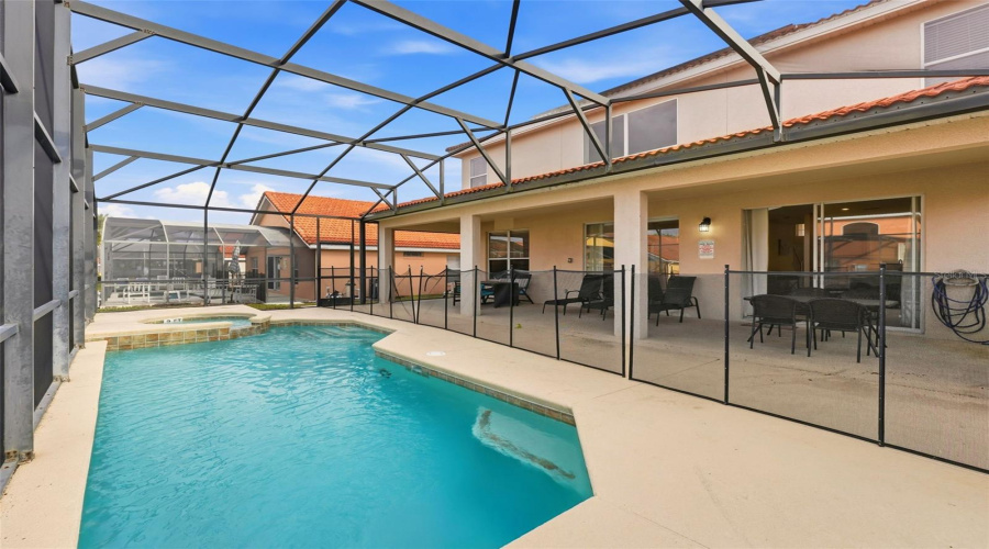 DAVENPORT, Florida 33897, 6 Bedrooms Bedrooms, ,5 BathroomsBathrooms,Residential,For Sale,SEVILLA,0,MFRNS1086832