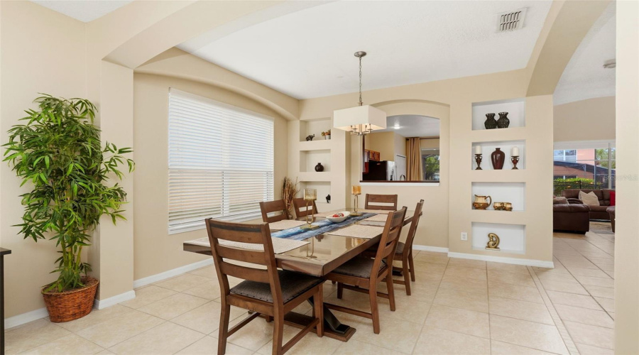 DAVENPORT, Florida 33897, 6 Bedrooms Bedrooms, ,5 BathroomsBathrooms,Residential,For Sale,SEVILLA,0,MFRNS1086832