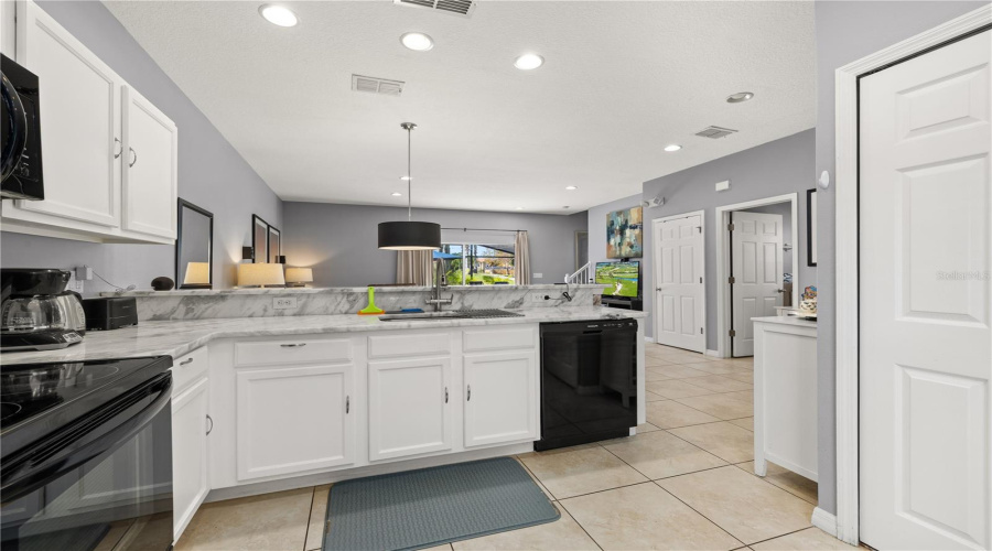 KISSIMMEE, Florida 34747, 3 Bedrooms Bedrooms, ,2 BathroomsBathrooms,Residential,For Sale,RED GINGER,0,MFRS5140511