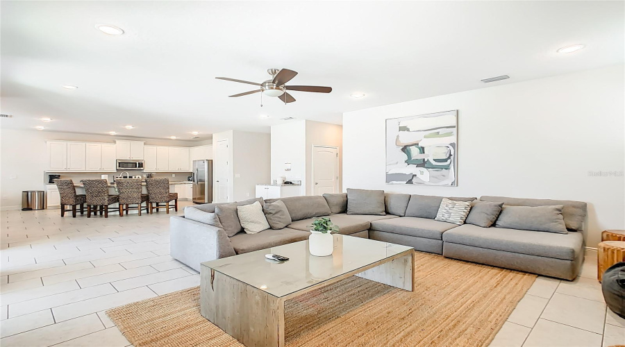 KISSIMMEE, Florida 34747, 5 Bedrooms Bedrooms, ,5 BathroomsBathrooms,Residential,For Sale,SOUTHFIELD,0,MFRO6365793