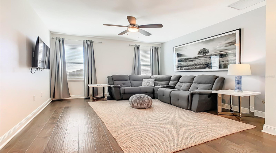 KISSIMMEE, Florida 34747, 5 Bedrooms Bedrooms, ,5 BathroomsBathrooms,Residential,For Sale,SOUTHFIELD,0,MFRO6365793