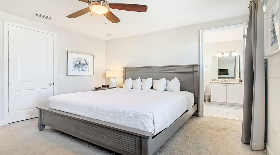 KISSIMMEE, Florida 34747, 5 Bedrooms Bedrooms, ,5 BathroomsBathrooms,Residential,For Sale,SOUTHFIELD,0,MFRO6365793