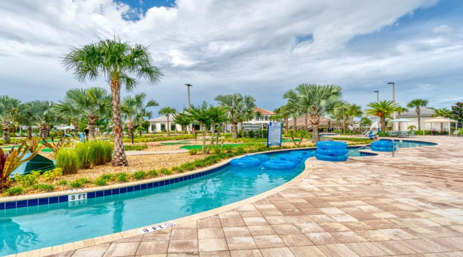 KISSIMMEE, Florida 34746, 6 Bedrooms Bedrooms, ,5 BathroomsBathrooms,Residential,For Sale,SLEEPY HOLLOW,0,MFRO6352047