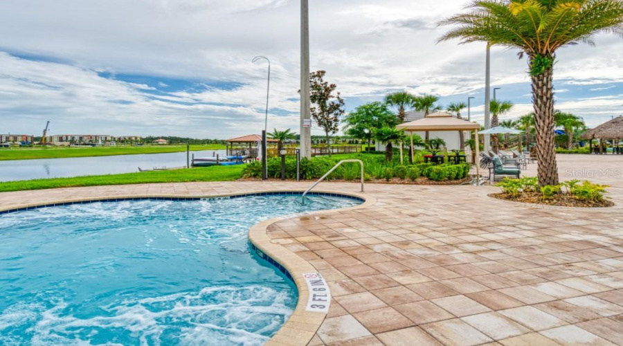 KISSIMMEE, Florida 34746, 6 Bedrooms Bedrooms, ,5 BathroomsBathrooms,Residential,For Sale,SLEEPY HOLLOW,0,MFRO6352047