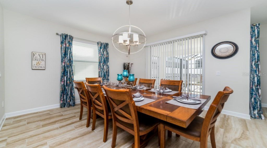 KISSIMMEE, Florida 34746, 6 Bedrooms Bedrooms, ,5 BathroomsBathrooms,Residential,For Sale,SLEEPY HOLLOW,0,MFRO6352047