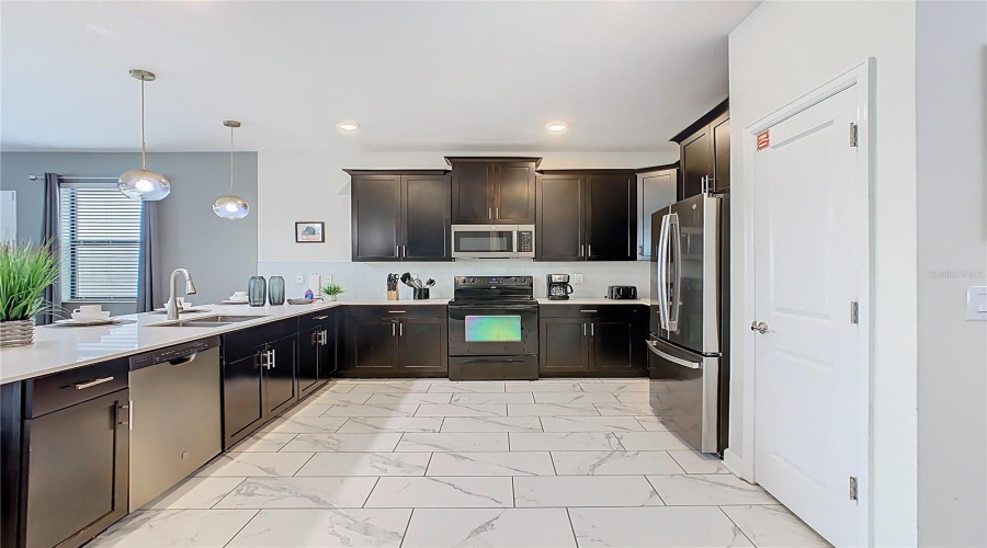 KISSIMMEE, Florida 34746, 8 Bedrooms Bedrooms, ,5 BathroomsBathrooms,Residential,For Sale,FABLE,0,MFRO6351779