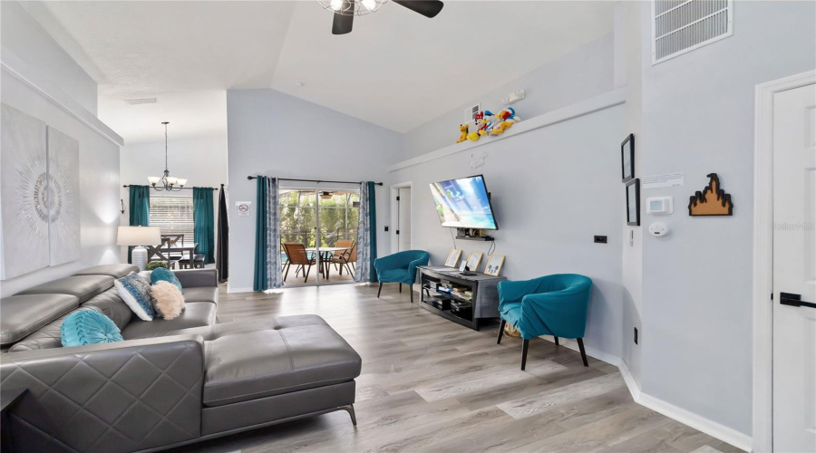 DAVENPORT, Florida 33896, 4 Bedrooms Bedrooms, ,2 BathroomsBathrooms,Residential,For Sale,HUMMINGBIRD,0,MFRO6352030