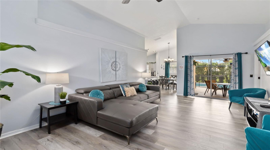 DAVENPORT, Florida 33896, 4 Bedrooms Bedrooms, ,2 BathroomsBathrooms,Residential,For Sale,HUMMINGBIRD,0,MFRO6352030