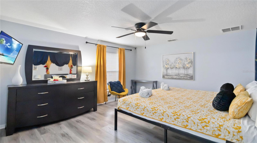 DAVENPORT, Florida 33896, 4 Bedrooms Bedrooms, ,2 BathroomsBathrooms,Residential,For Sale,HUMMINGBIRD,0,MFRO6352030