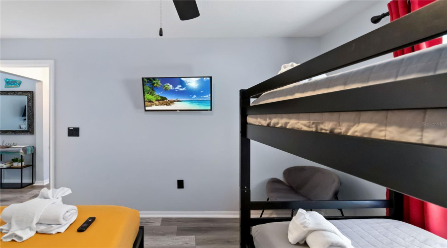 DAVENPORT, Florida 33896, 4 Bedrooms Bedrooms, ,2 BathroomsBathrooms,Residential,For Sale,HUMMINGBIRD,0,MFRO6352030