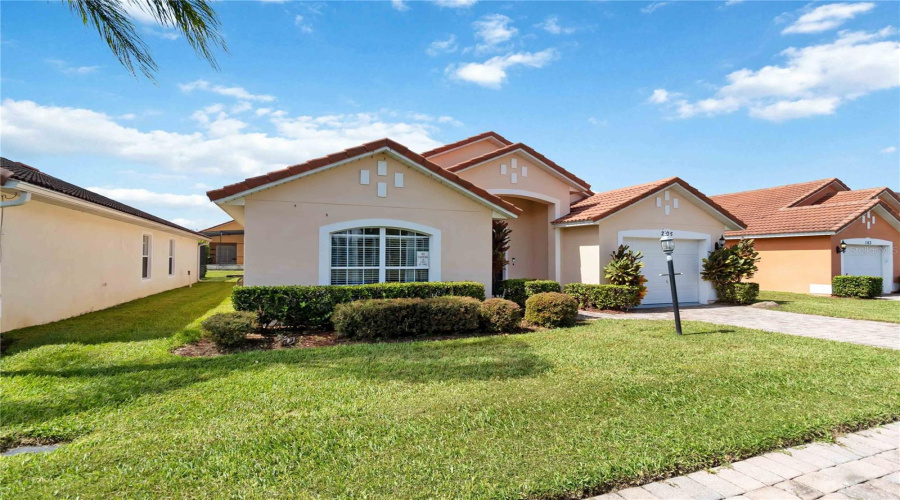 DAVENPORT, Florida 33896, 4 Bedrooms Bedrooms, ,2 BathroomsBathrooms,Residential,For Sale,HUMMINGBIRD,0,MFRO6352030