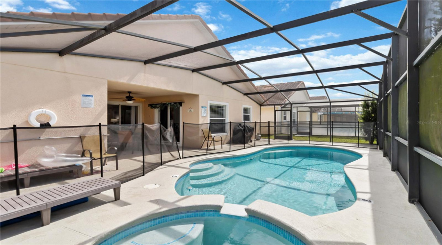 DAVENPORT, Florida 33896, 4 Bedrooms Bedrooms, ,2 BathroomsBathrooms,Residential,For Sale,HUMMINGBIRD,0,MFRO6352030