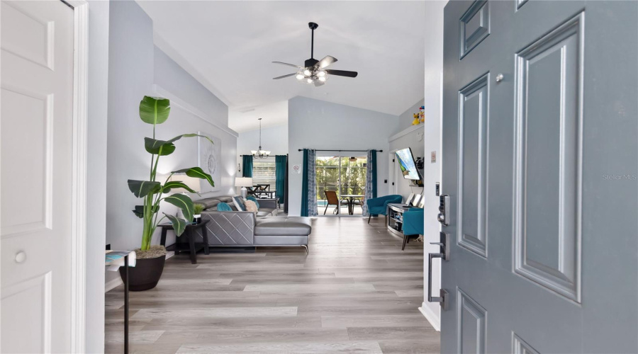 DAVENPORT, Florida 33896, 4 Bedrooms Bedrooms, ,2 BathroomsBathrooms,Residential,For Sale,HUMMINGBIRD,0,MFRO6352030