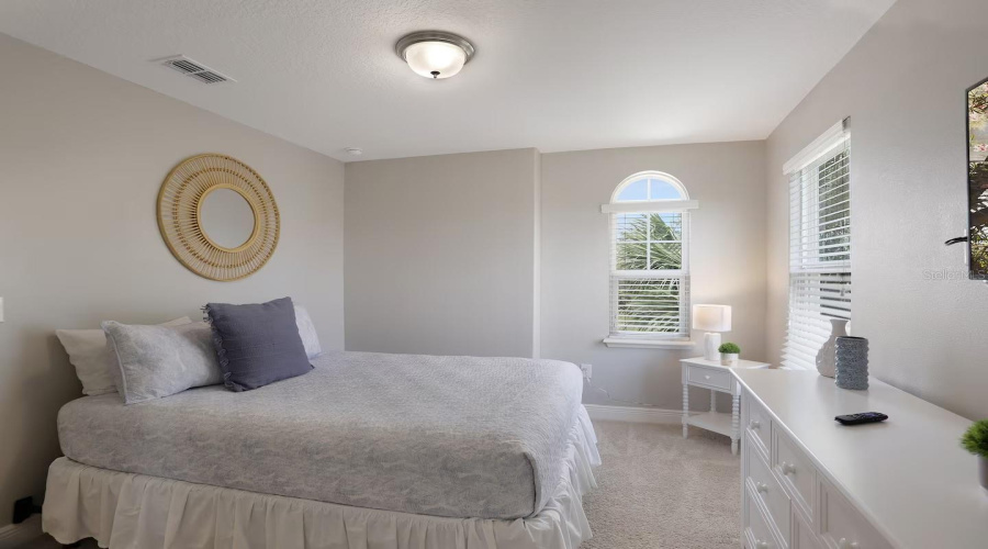 DAVENPORT, Florida 33837, 6 Bedrooms Bedrooms, ,6 BathroomsBathrooms,Residential,For Sale,OAKTREE,0,MFRO6369530