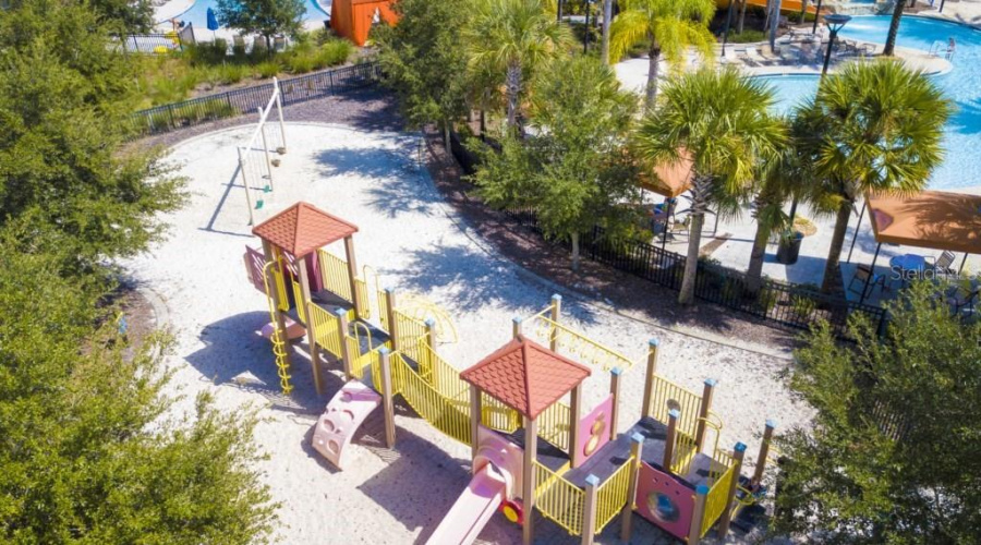 DAVENPORT, Florida 33837, 6 Bedrooms Bedrooms, ,6 BathroomsBathrooms,Residential,For Sale,OAKTREE,0,MFRO6369530