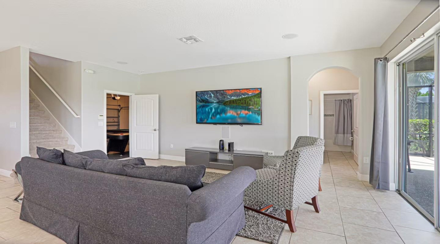 DAVENPORT, Florida 33837, 6 Bedrooms Bedrooms, ,6 BathroomsBathrooms,Residential,For Sale,OAKTREE,0,MFRO6369530