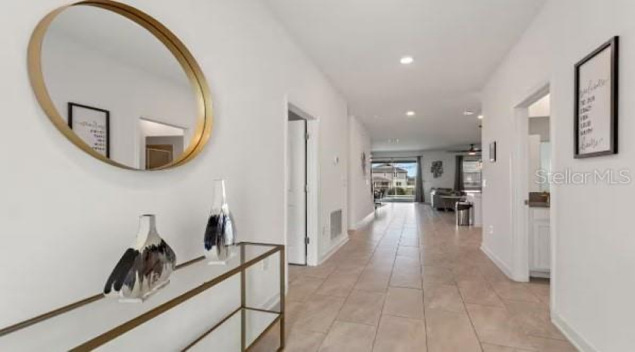 DAVENPORT, Florida 33896, 7 Bedrooms Bedrooms, ,5 BathroomsBathrooms,Residential,For Sale,SOMMERSET HILLS,0,MFRS5140536