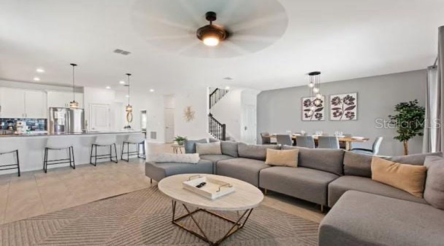 DAVENPORT, Florida 33896, 7 Bedrooms Bedrooms, ,5 BathroomsBathrooms,Residential,For Sale,SOMMERSET HILLS,0,MFRS5140536