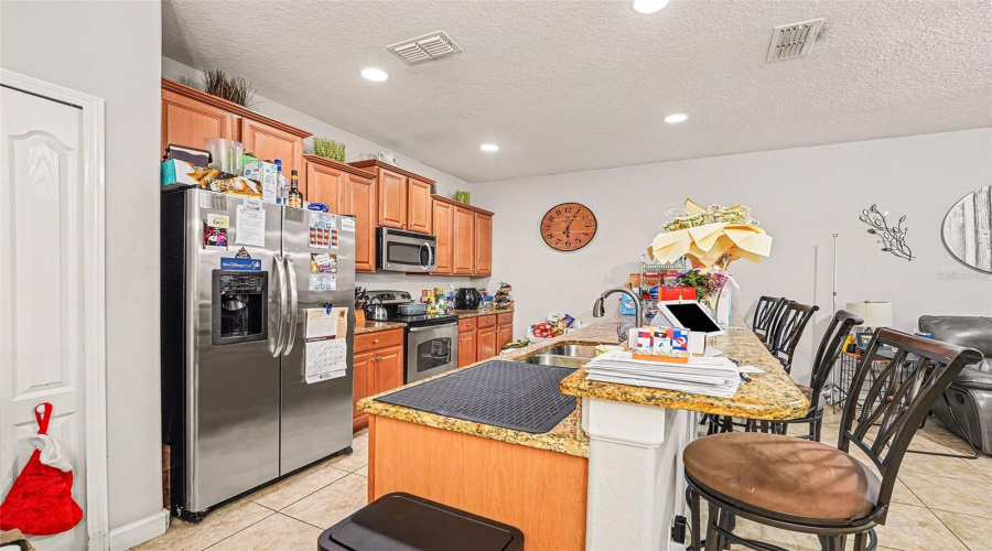 KISSIMMEE, Florida 34747, 4 Bedrooms Bedrooms, ,3 BathroomsBathrooms,Residential,For Sale,BEACH PALM,0,MFRO6369576