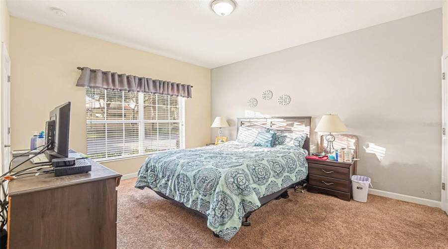 KISSIMMEE, Florida 34747, 4 Bedrooms Bedrooms, ,3 BathroomsBathrooms,Residential,For Sale,BEACH PALM,0,MFRO6369576