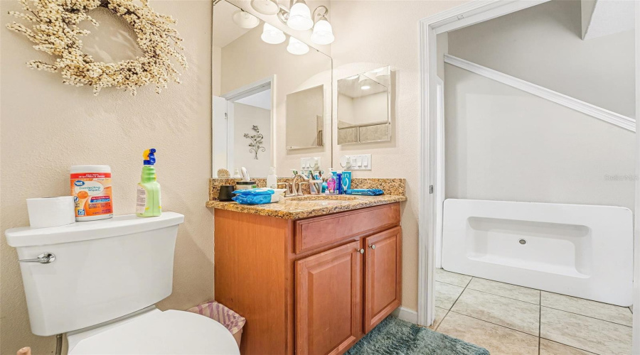 KISSIMMEE, Florida 34747, 4 Bedrooms Bedrooms, ,3 BathroomsBathrooms,Residential,For Sale,BEACH PALM,0,MFRO6369576