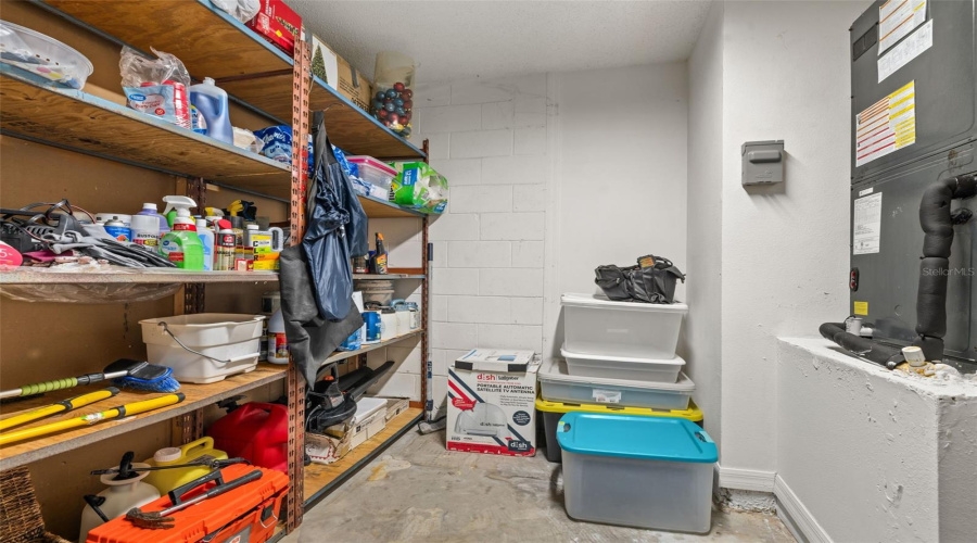 DAVENPORT, Florida 33897, 3 Bedrooms Bedrooms, ,2 BathroomsBathrooms,Residential,For Sale,CARDIFF,0,MFRS5140116