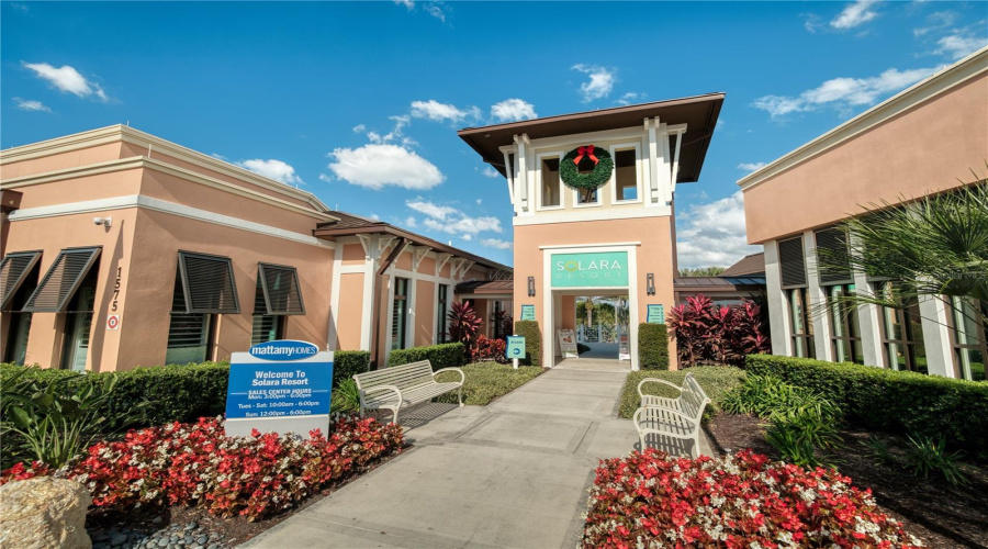 KISSIMMEE, Florida 34747, 6 Bedrooms Bedrooms, ,4 BathroomsBathrooms,Residential,For Sale,TROPICAL PALMS,0,MFRO6368599